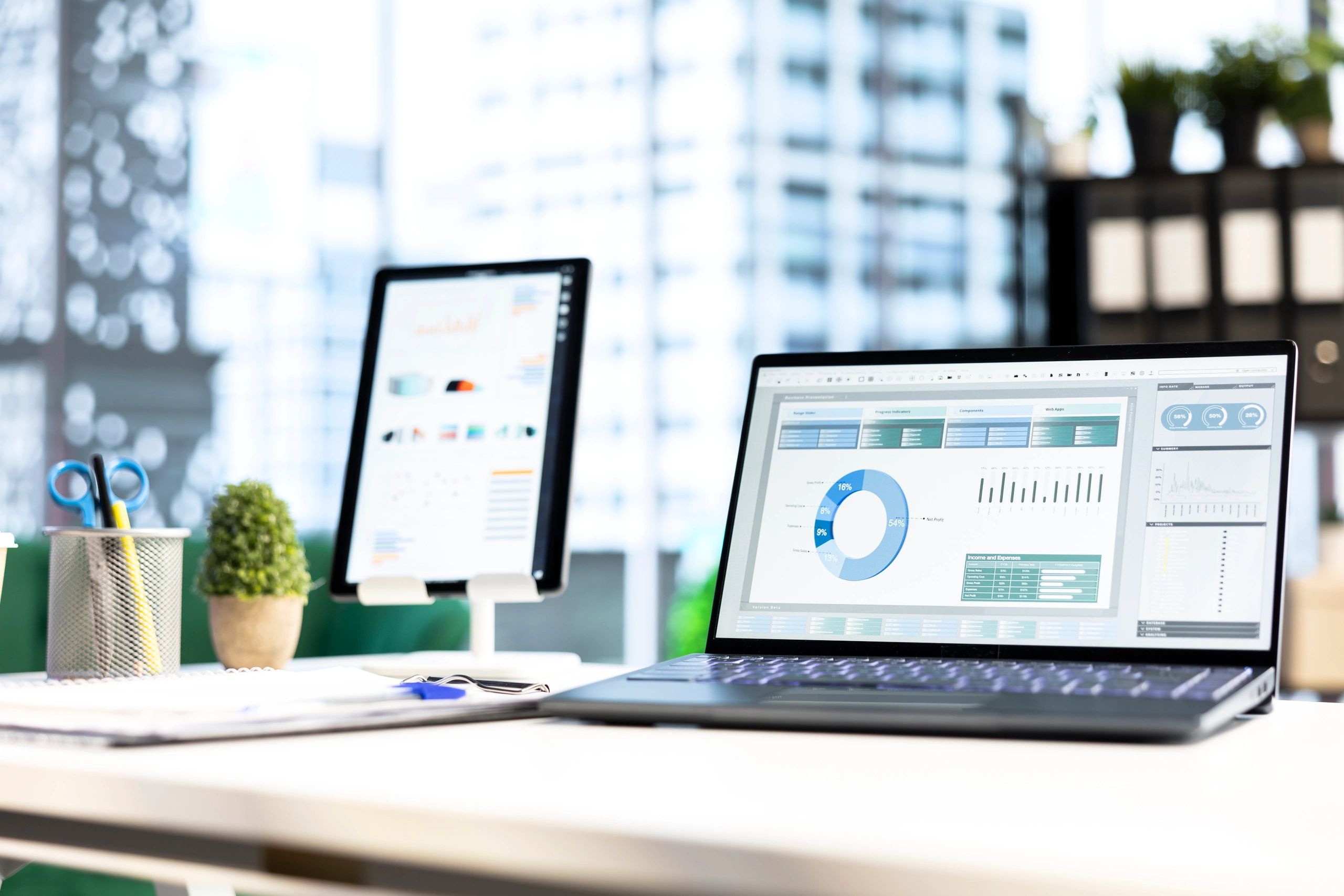 Digital analytics workspace supporting e-commerce growth strategy